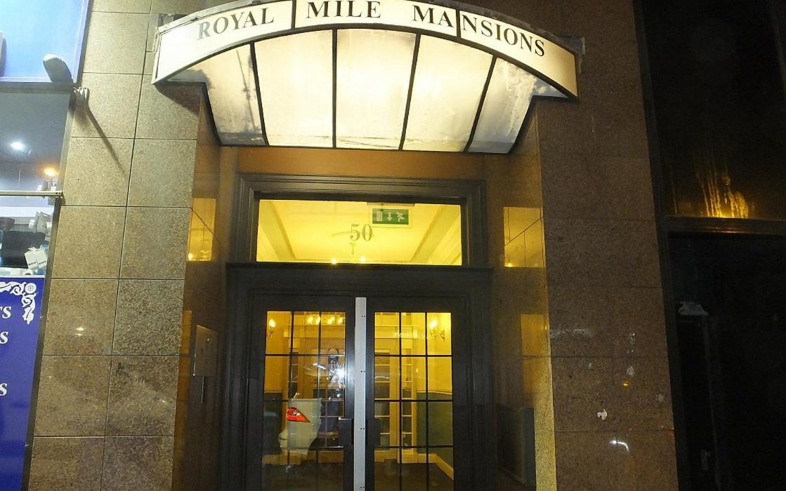 Royal Mile Mansions 2 Bedroom - Edinburgh City Centre ภายนอก รูปภาพ